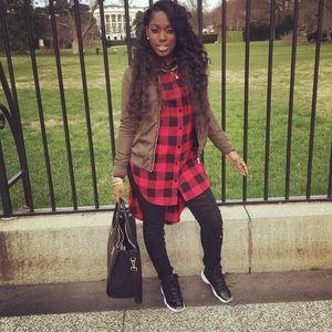 Meet your Posher, Alexis